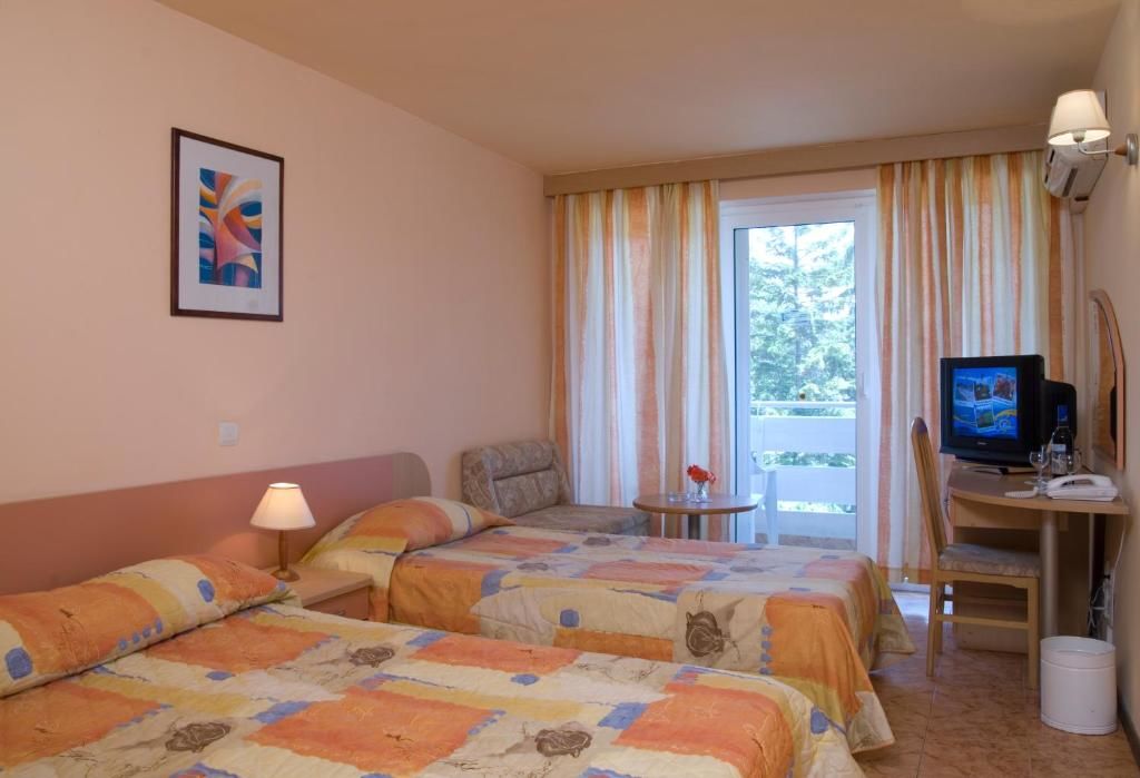 Отель Hotel Oasis Албена-29